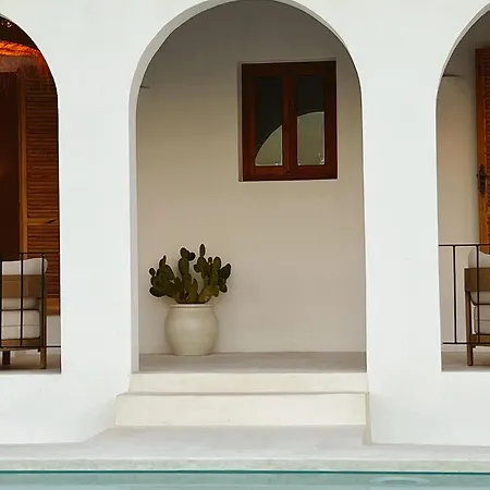 Casa Mimo 4*